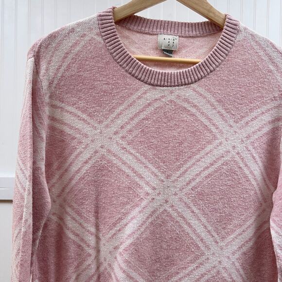 A New Day Women's Pink White Argyle Diamond Pattern Crewneck Pullover Sweater - Picture 1 of 8